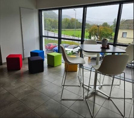 Büro in Saint-Étienne-lès-Remiremont, Vosges