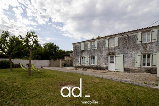 Luxury home in Vérines, Charente-Maritime