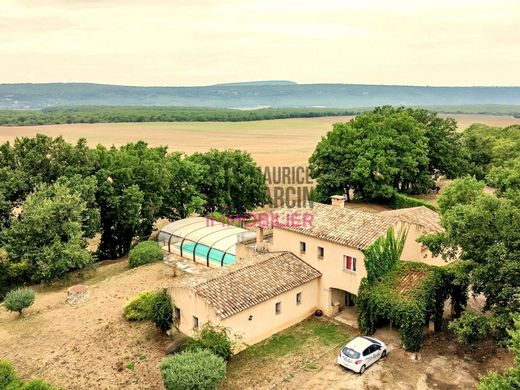 Casa de luxo - Régusse, Var