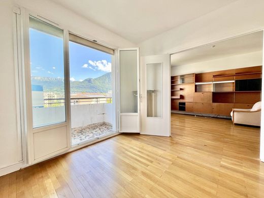 Appartement in Annecy, Haute-Savoie