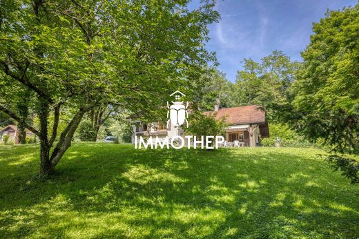 Luxus-Haus in Biviers, Isère