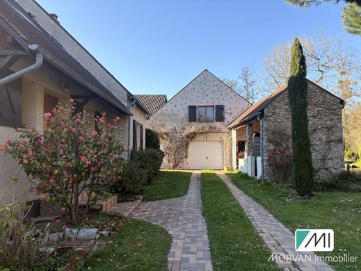 Luxury home in La Celle-les-Bordes, Yvelines