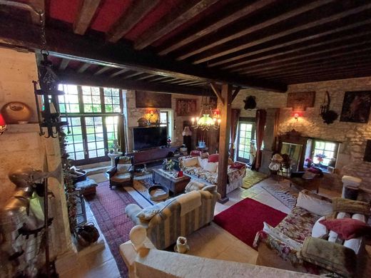 Casa de lujo en Chasseneuil-sur-Bonnieure, Charenta