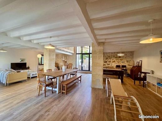 Luxury home in Saint-Aubin-de-Branne, Gironde