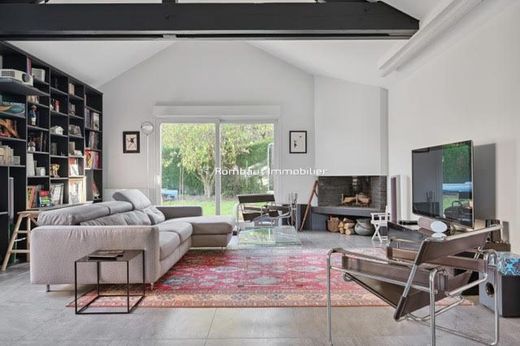 Casa di lusso a La Celle-Saint-Cloud, Yvelines