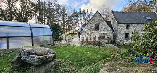 Luxury home in Plounérin, Côtes-d'Armor