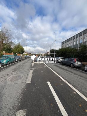 Kantoor in Neuilly-sur-Marne, Seine-Saint-Denis