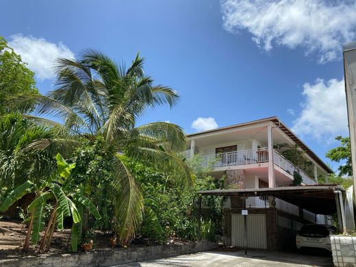 ‏בתי יוקרה ב  Pointe-Noire, Guadeloupe