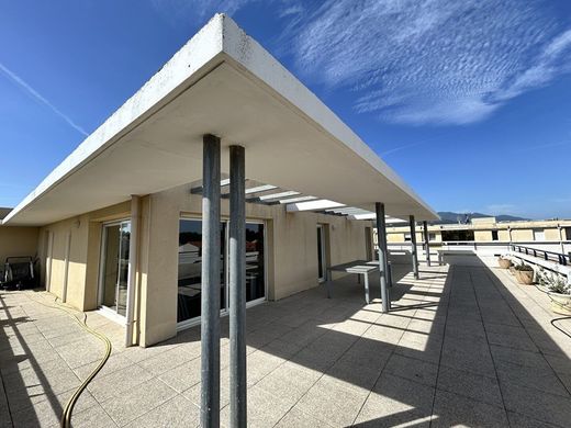 Daire Argeles, Pyrénées-Orientales