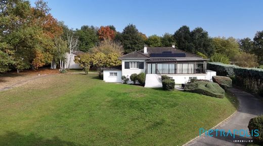 ‏בתי יוקרה ב  Montmerle-sur-Saône, Ain