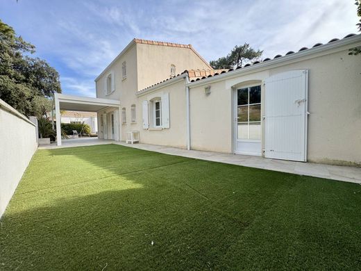 Casa de lujo en Saint-Georges-de-Didonne, Charenta Marítima