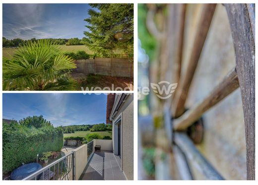 Luxury home in Andrésy, Yvelines