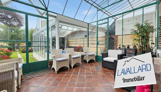 Maison de luxe à Vignacourt, Somme