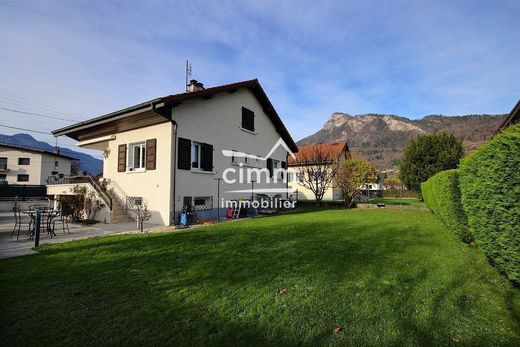 ‏בתי יוקרה ב  Cluses, Haute-Savoie