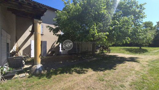 Luxury home in Montanay, Rhône