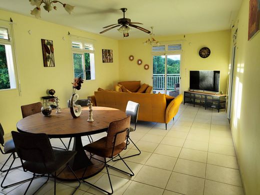 Luxe woning in Le Moule, Guadeloupe