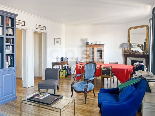 Apartment in Asnières-sur-Seine, Hauts-de-Seine