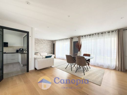 Apartament w Montrouge, Hauts-de-Seine