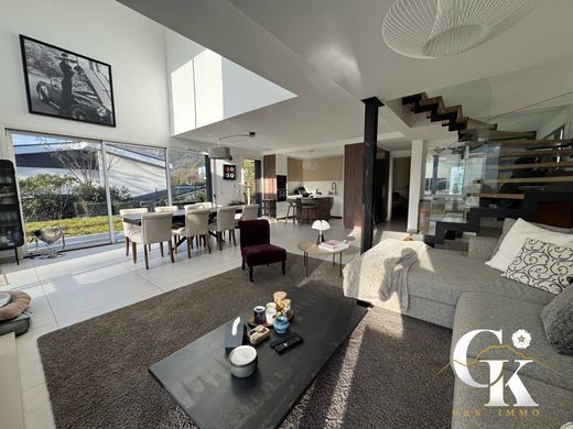 Luksusowy dom w Corenc, Isère