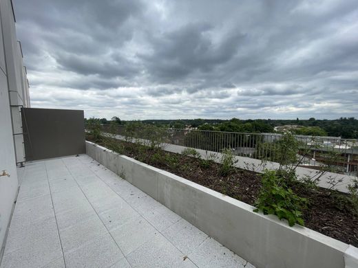 Apartment / Etagenwohnung in Mérignac, Gironde