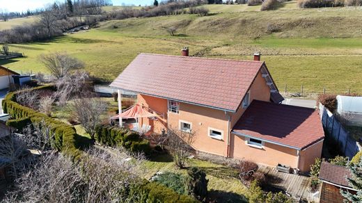 Luxury home in Rochejean, Doubs