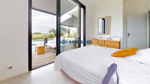 호화 저택 / L'Isle-Jourdain, Gers