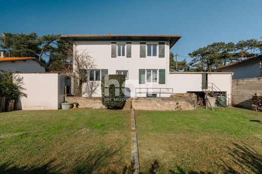 Luxe woning in Anglet, Pyrénées-Atlantiques