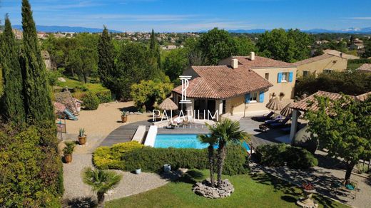 Luxury home in Valensole, Alpes-de-Haute-Provence