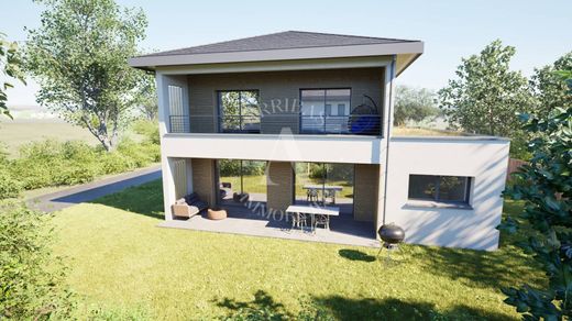 Luxury home in Saint-Genis-Pouilly, Ain