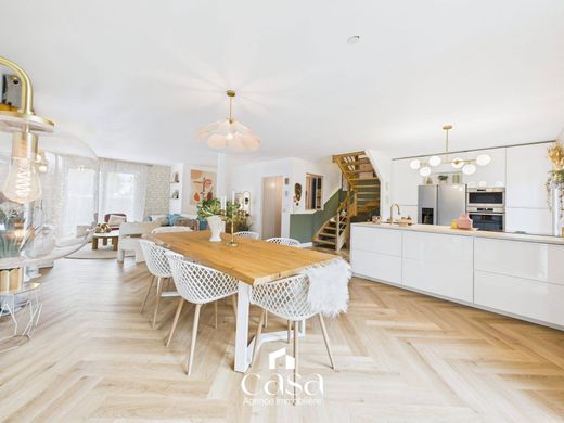 Элитный дом, Saint-Contest, Calvados