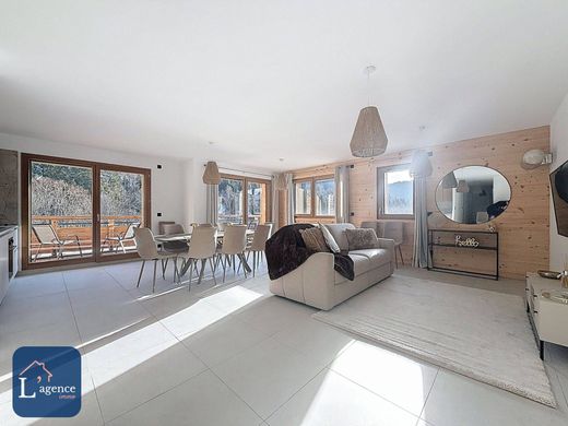 Apartment / Etagenwohnung in Les Gets, Haute-Savoie