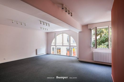 Office in Lyon, Rhône