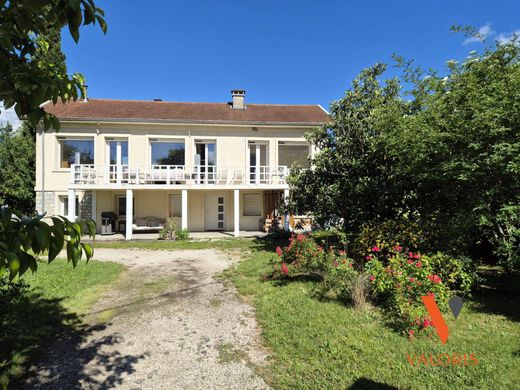 Luxury home in Saint Egreve, Isère