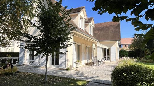 Luxury home in Herblay, Val d'Oise