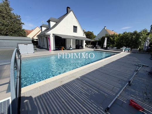 Luxury home in Chennevières-sur-Marne, Val-de-Marne