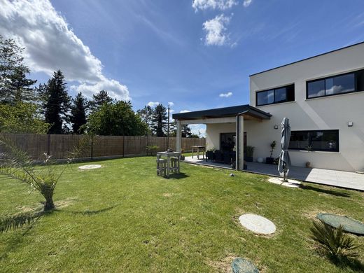 Luxury home in Castelnau-d'Estrétefonds, Upper Garonne