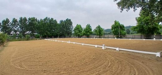 Элитный дом, Tarbes, Hautes-Pyrénées