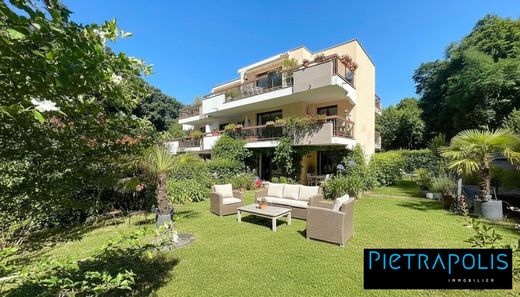 Apartament w Fontaines-sur-Saône, Rhône