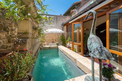 Luxury home in Capestang, Hérault