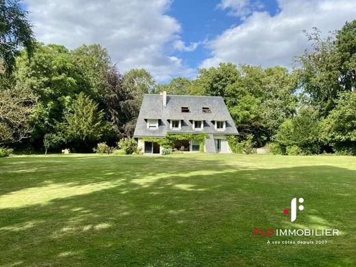 Casa di lusso a Villons-les-Buissons, Calvados