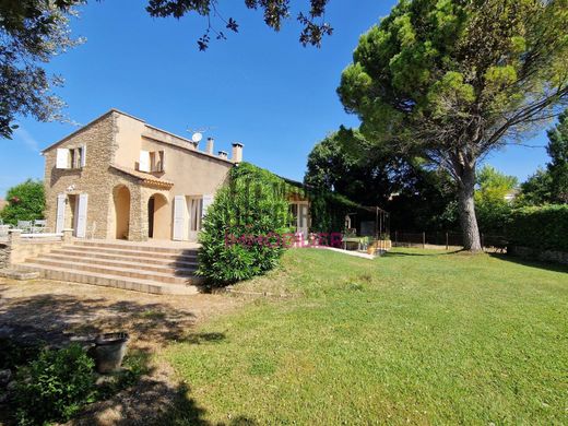Casa di lusso a L'Isle-sur-la-Sorgue, Vaucluse