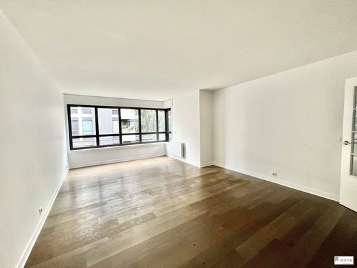 Apartament w Motte-Picquet, Commerce, Necker, Paris