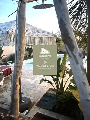 Элитный дом, La Crau, Var