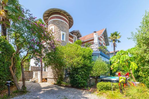 Casa di lusso a Bayonne, Pirenei atlantici