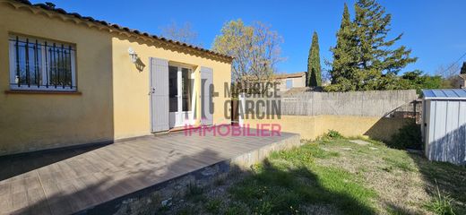 Luxury home in L'Isle-sur-la-Sorgue, Vaucluse