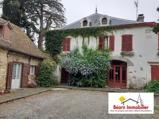 Элитный дом, Salies-de-Béarn, Pyrénées-Atlantiques