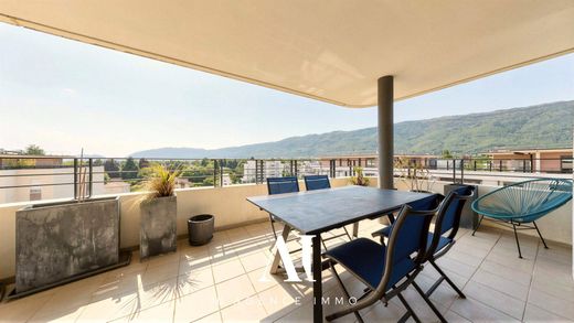 Daire Saint-Genis-Pouilly, Ain