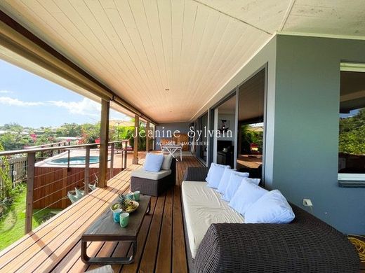 Apartment / Etagenwohnung in Punaauia, Îles du Vent