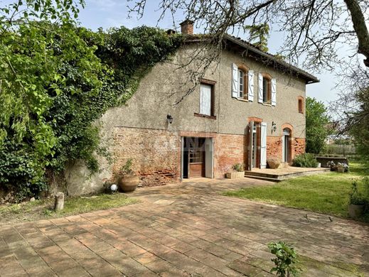 Luxus-Haus in Daux, Haute-Garonne