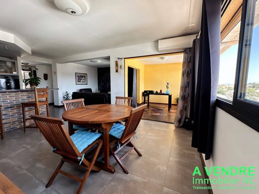 Apartment / Etagenwohnung in Nouméa, Province Sud